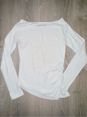 Abercrombie kid’s Long-Sleeve Boatneck Top in White